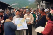 如何在鲁山地区购买和领取事业保险