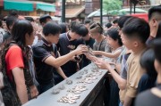 徽章怎么领取？